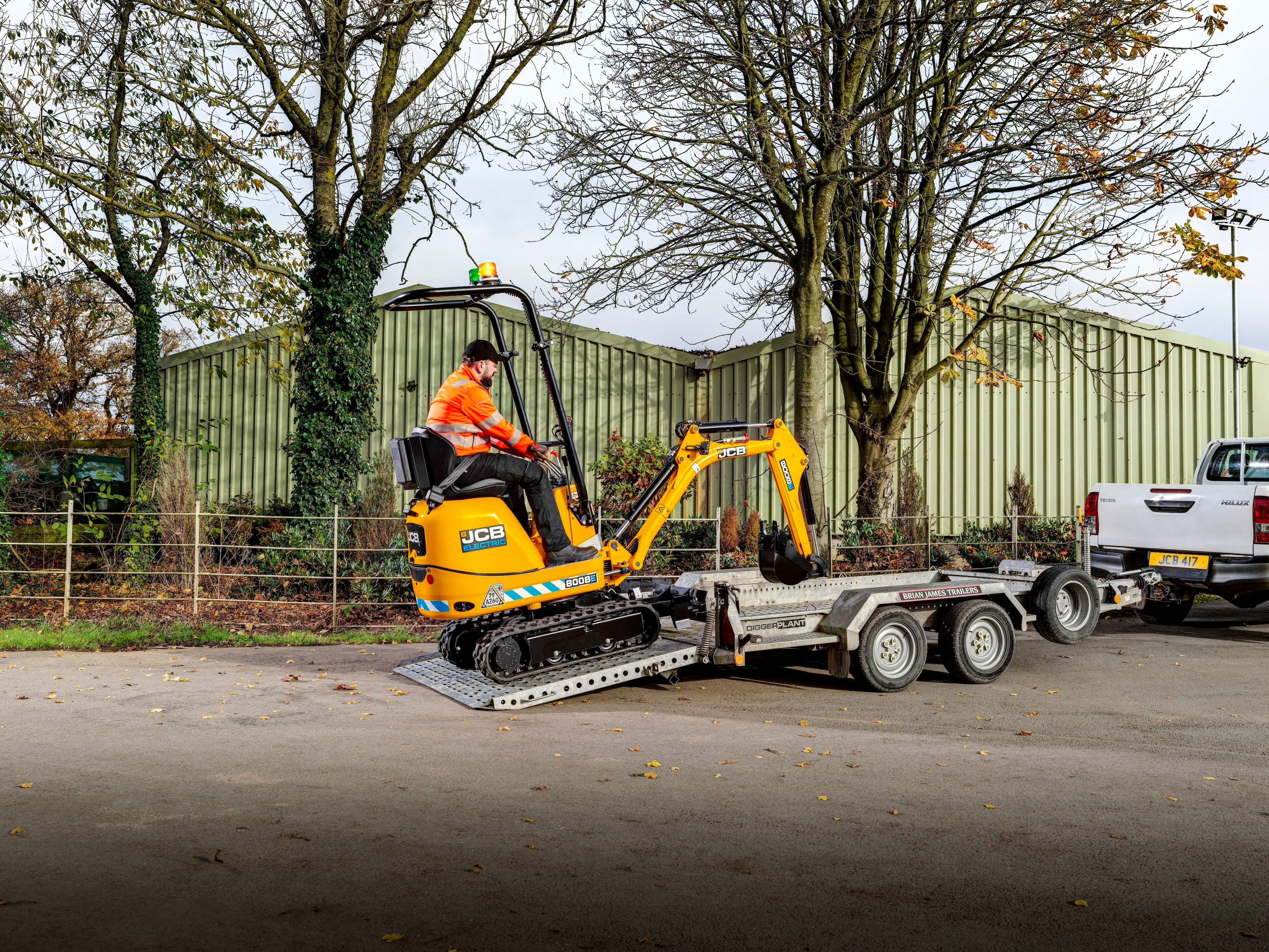 JCB_8008E_ETECH_Press