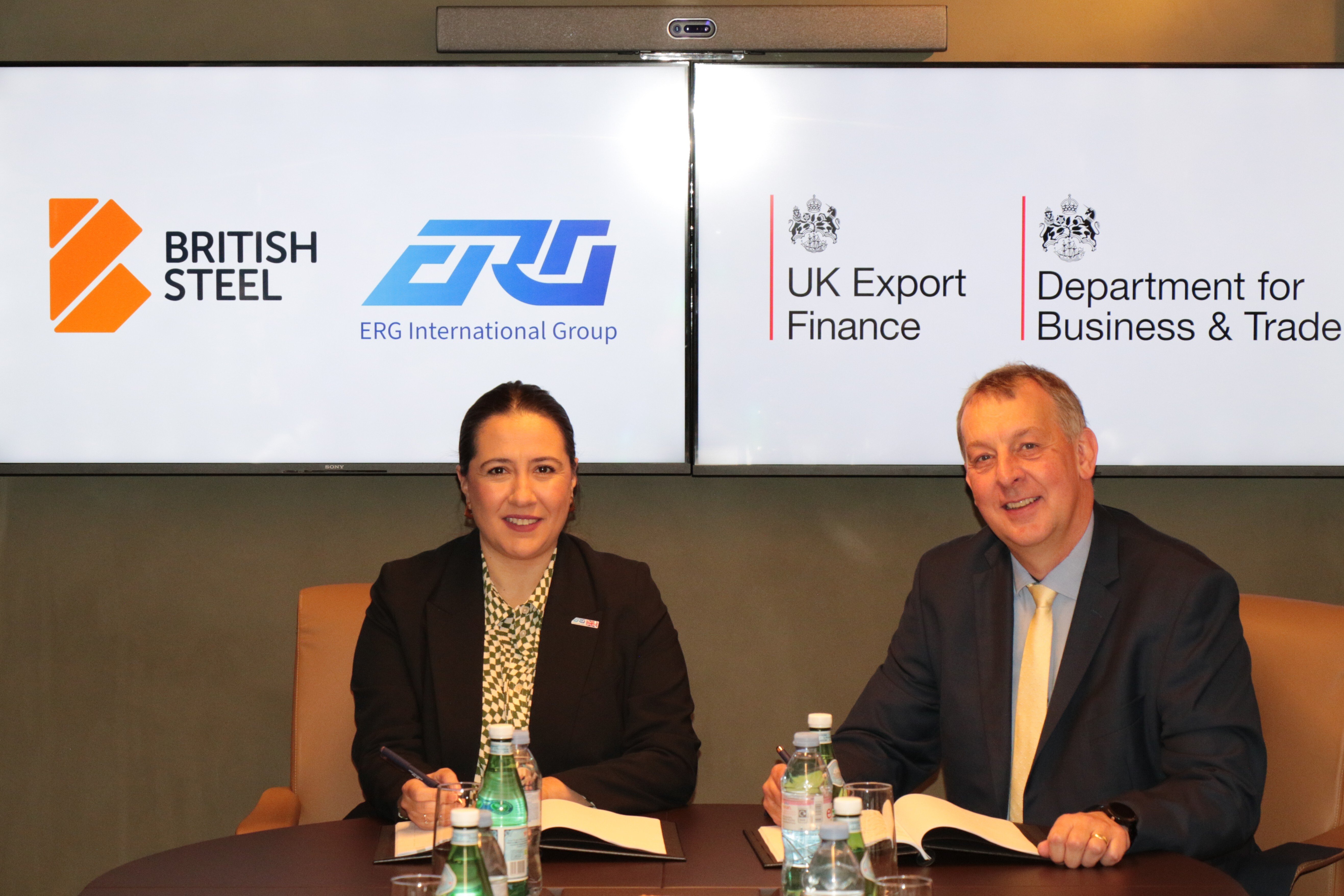Melike Erdem, CEO ERG International UK, and Craig Harvey, British Steel Commercial Director, Rail. at the contract signing