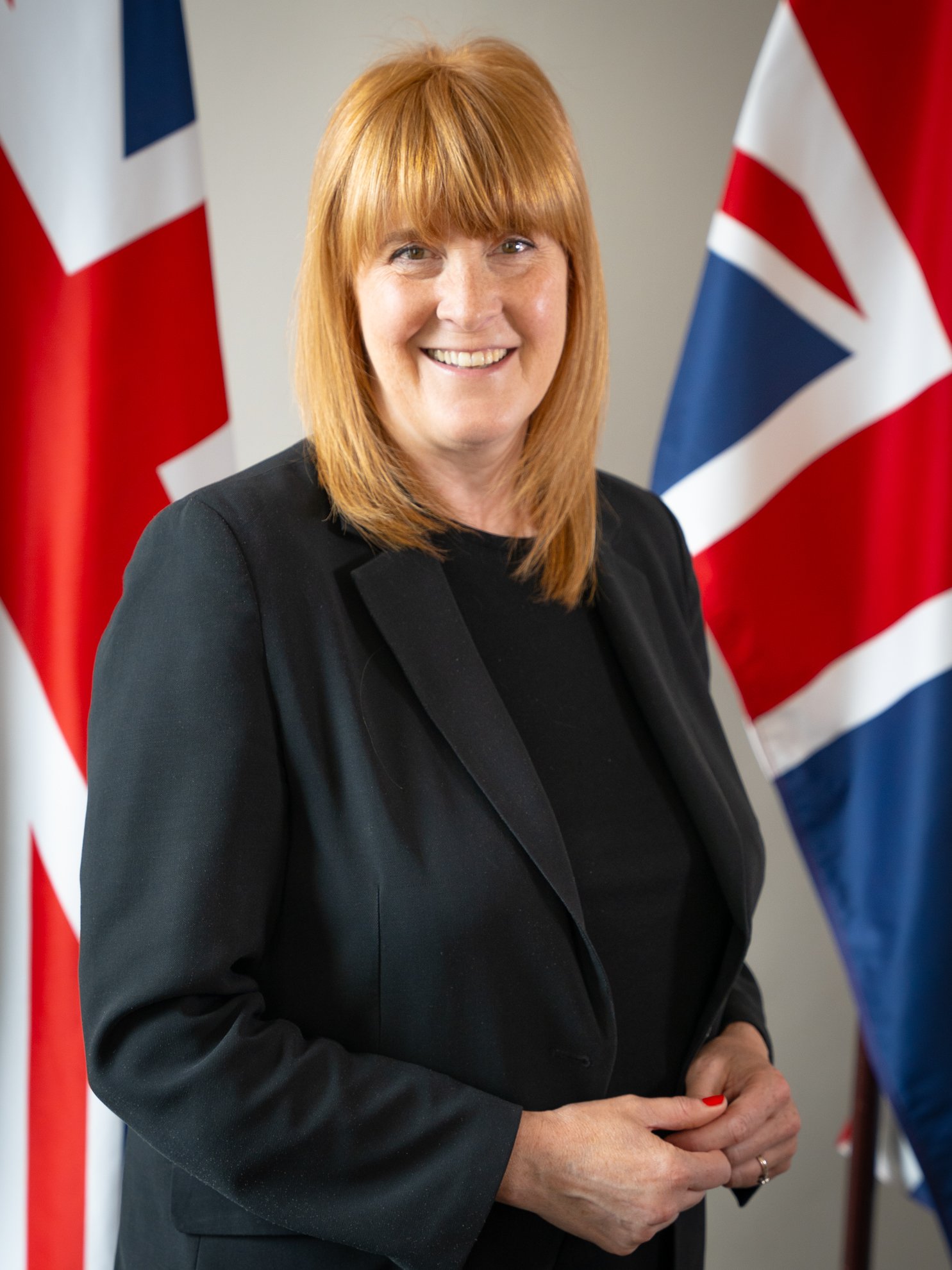minister sarah jones-02