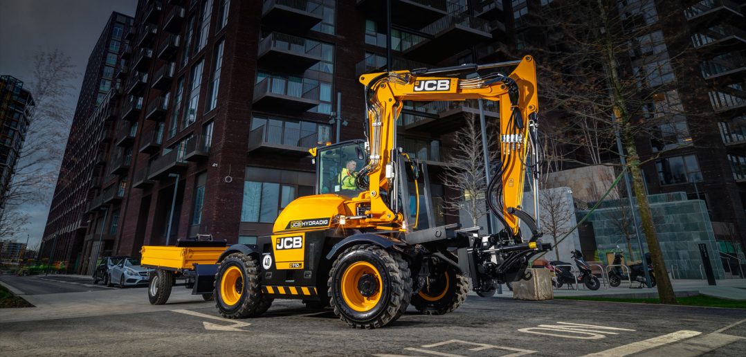 New JCB Livelink control tower system makes life easy for mixed fleet